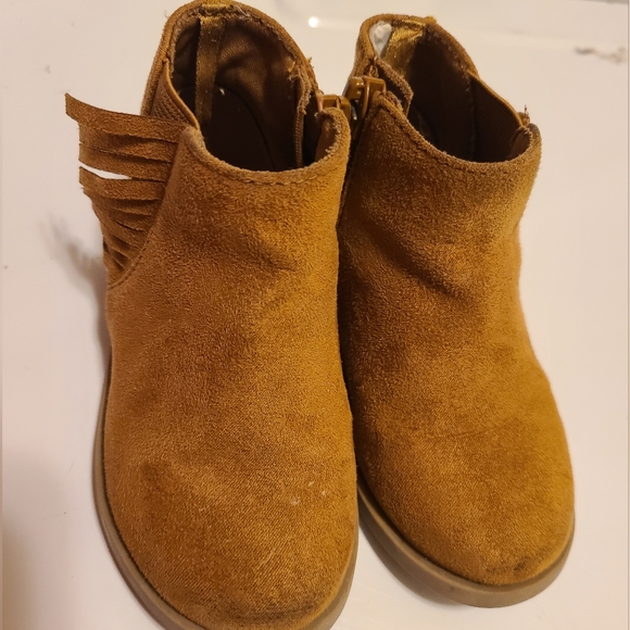 Old Navy Brown fringe kids booties - Picture 2 of 4